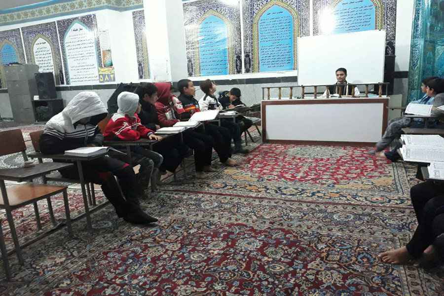 آموزش قرآن در مناطق محروم خرمآباد + عکس آموزش قرآن در مناطق محروم خرمآباد + عکس