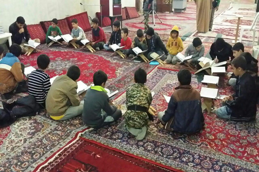 آموزش قرآن در مناطق محروم خرمآباد + عکس آموزش قرآن در مناطق محروم خرمآباد + عکس