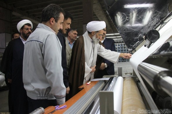 لزوم حمایت جدی مردم و مسئولان از کارخانه چادر مشکی شهرکرد