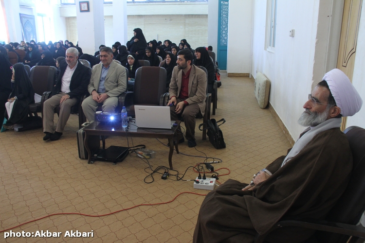 گزارش تصویری/ آیین تجلیل از حاملان و حافظان قرآن دارالقرآن امام علی (ع) شهرکرد