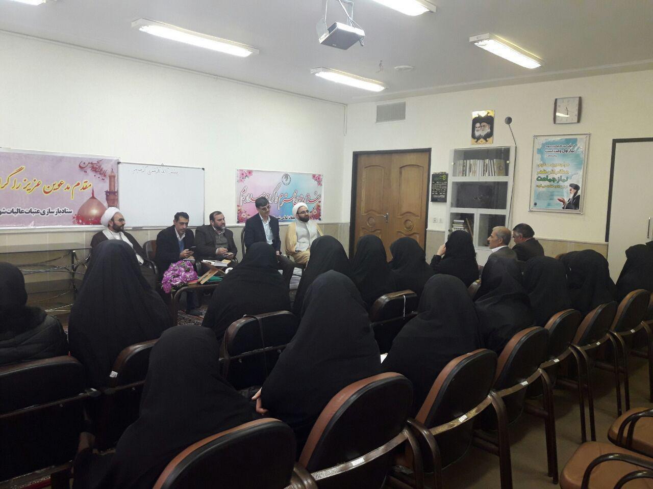ترویج طرح «خانههای نور» در شهرستان سمیرم ترویج طرح «خانههای نور» در شهرستان سمیرم