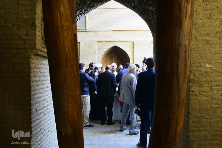 بازدید متولیان و خادمان بقاع متبرکه کشور های اسلامی از بقاع متبرکه استان اصفهان بازدید متولیان و خادمان بقاع متبرکه کشور های اسلامی از بقاع متبرکه استان اصفهان