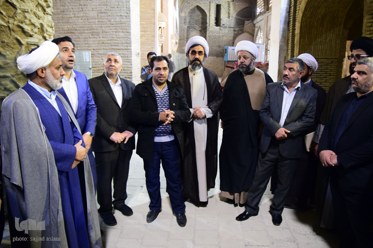 بازدید متولیان و خادمان بقاع متبرکه کشور های اسلامی از بقاع متبرکه استان اصفهان بازدید متولیان و خادمان بقاع متبرکه کشور های اسلامی از بقاع متبرکه استان اصفهان
