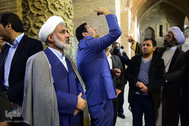 بازدید متولیان و خادمان بقاع متبرکه کشور های اسلامی از بقاع متبرکه استان اصفهان بازدید متولیان و خادمان بقاع متبرکه کشور های اسلامی از بقاع متبرکه استان اصفهان