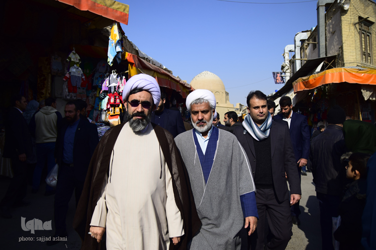 بازدید متولیان و خادمان بقاع متبرکه کشور های اسلامی از بقاع متبرکه استان اصفهان بازدید متولیان و خادمان بقاع متبرکه کشور های اسلامی از بقاع متبرکه استان اصفهان