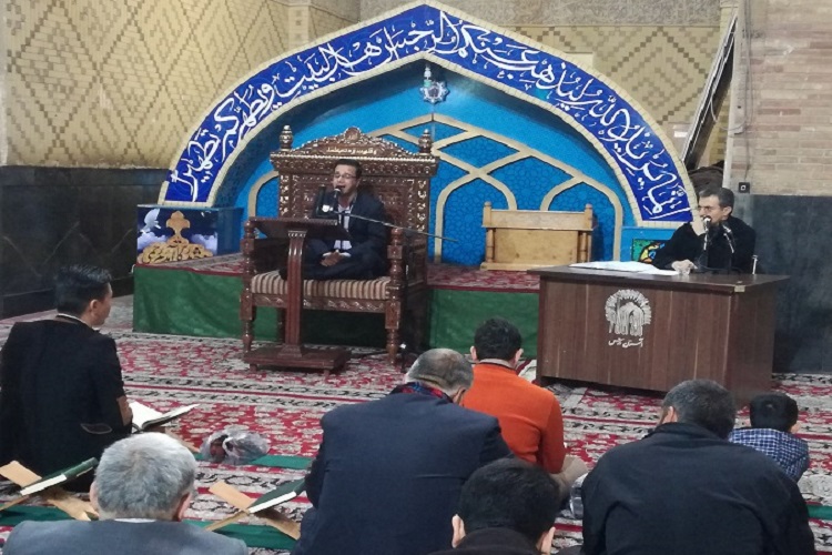 برگزاری محفل قرآنی و نمایشگاه 9دی در حرم رضوی