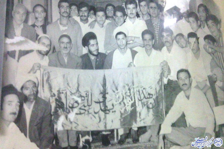 جای خالی جوانان در جلسه قرآن 66 ساله