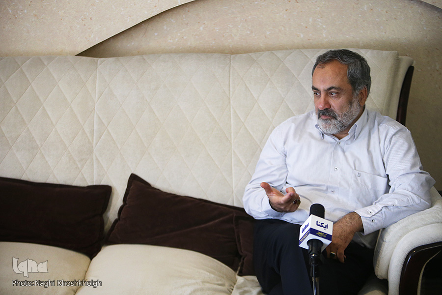 عماد افروغ