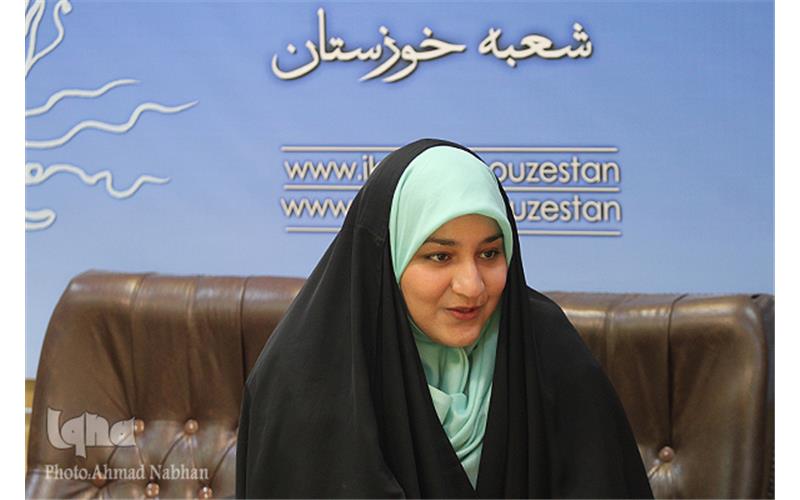 محافل قرآنی زنانه بدون حضور زنان! محافل قرآنی زنانه بدون حضور زنان!