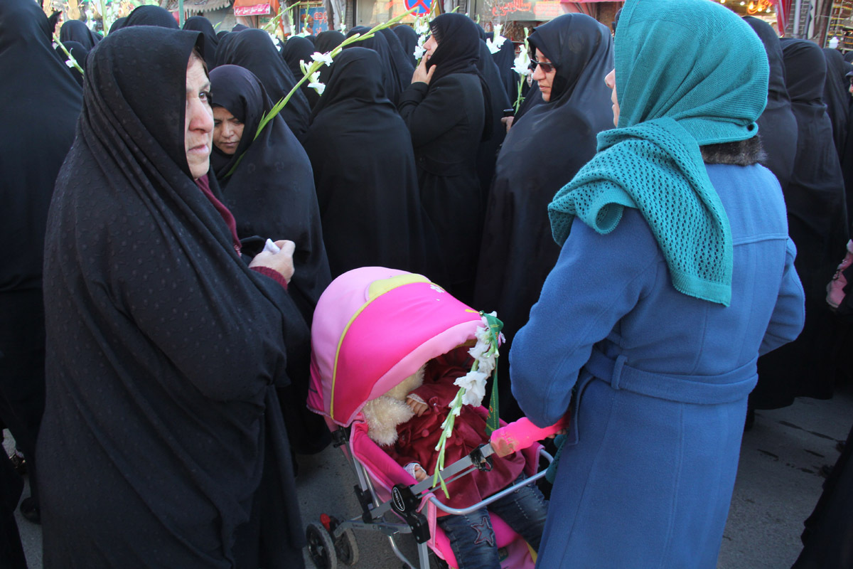 برگزاری دسته عزاداری ایام فاطمیه در زنجان