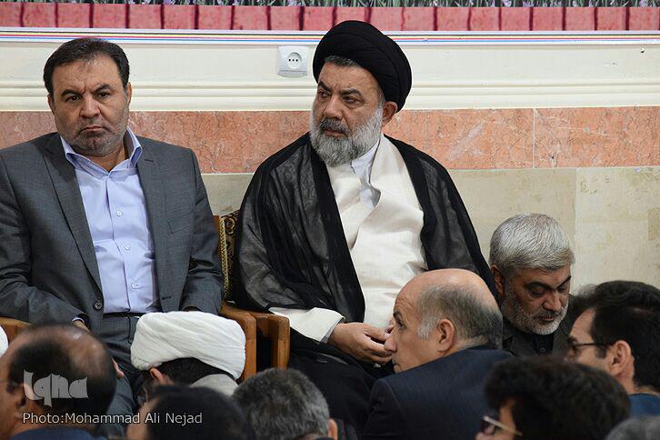 دیدار مدیران دستگاه&zwnj;های اجرایی لرستان با آیت&zwnj;الله میرعمادی