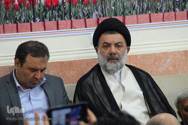 دیدار مدیران دستگاه&zwnj;های اجرایی لرستان با آیت&zwnj;الله میرعمادی