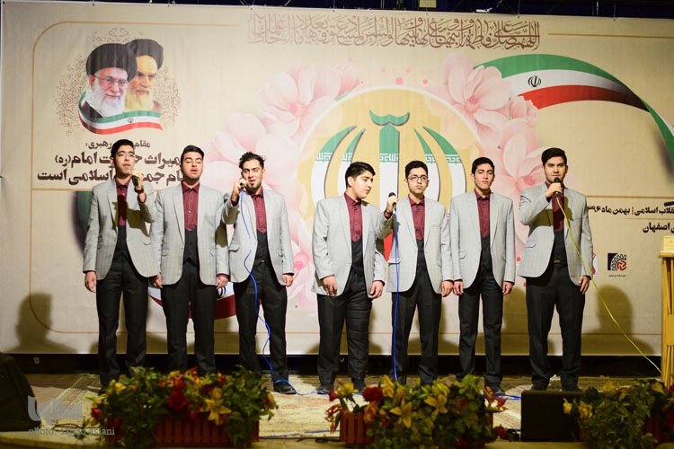همایش بیشگامان انقلاب اسلامی در روز جمعه 13 بهمن در سالن اجتماعات صدا و سیمای مرکز اصفهان برگزار شد