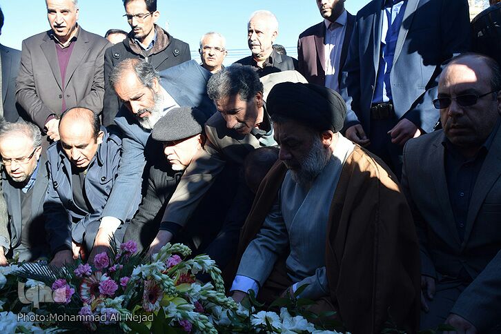 گزارش تصویری مراسم تشییع پیکر استاد ایرج کاظمی گزارش تصویری مراسم تشییع پیکر استاد ایرج کاظمی