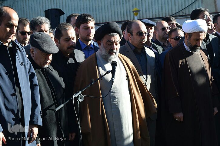 گزارش تصویری مراسم تشییع پیکر استاد ایرج کاظمی گزارش تصویری مراسم تشییع پیکر استاد ایرج کاظمی
