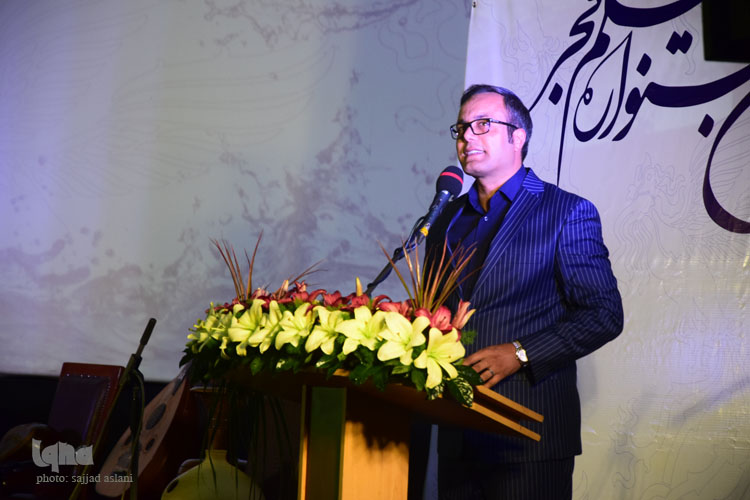 افتتاحیه ی جشنواره ی فیلم فجر در ساعت 7 بعد از ظهر و با حضور هنرمندان در سینما فلسطین برگزار شد