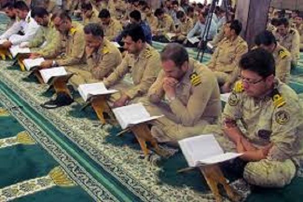 برپایی 200 محفل قرآنی در تمامی یگانها و کویهای سازمانی نیروی پنجگانه ارتش برپایی 200 محفل قرآنی در تمامی یگانها و کویهای سازمانی نیروی پنجگانه ارتش