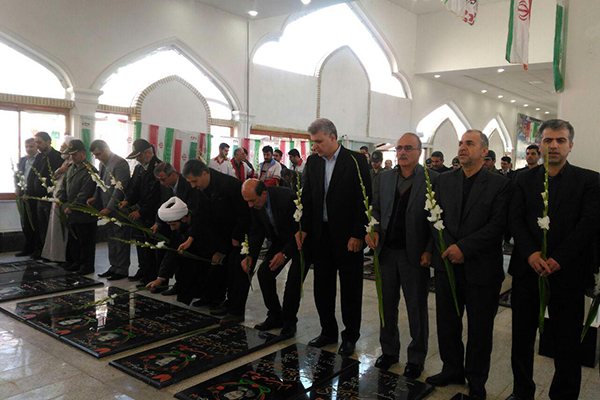 گلباران مزار شهدا در املش + عکس