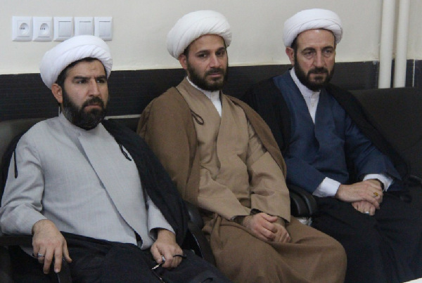 رونمایی از کتاب &laquo;نحوی الوسوط&raquo; در کوهدشت