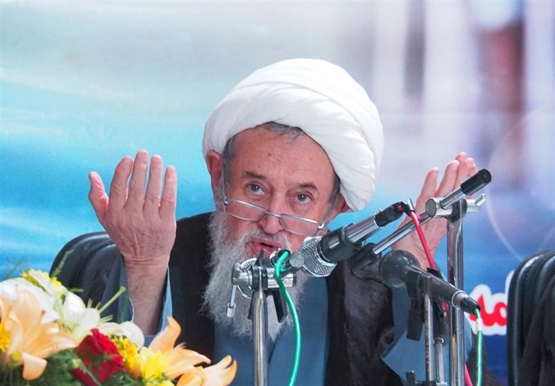 رمز ماندگاری ارتش ایران در دنیا داشتن بینش توحیدی است