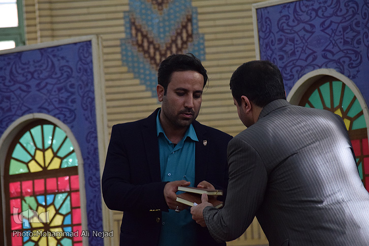 گزارش تصویری محفل انس با قرآن مسجد شهید مدنی خرم&zwnj;آباد/2