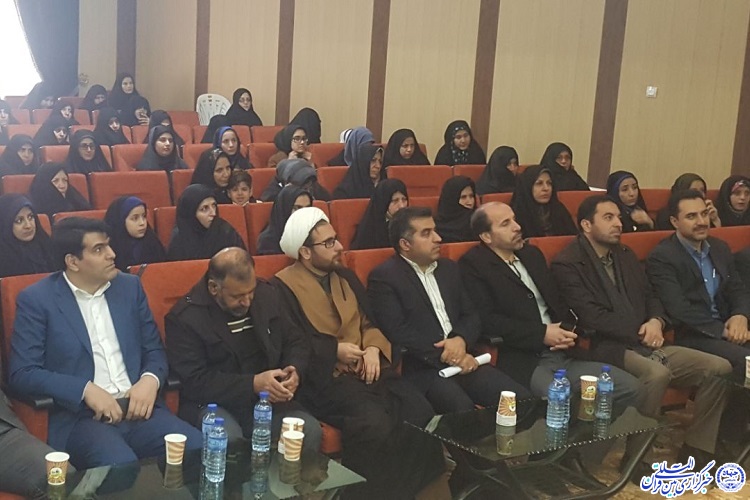 فعالان قرآنی شهرستان کنگاور تجلیل شدند