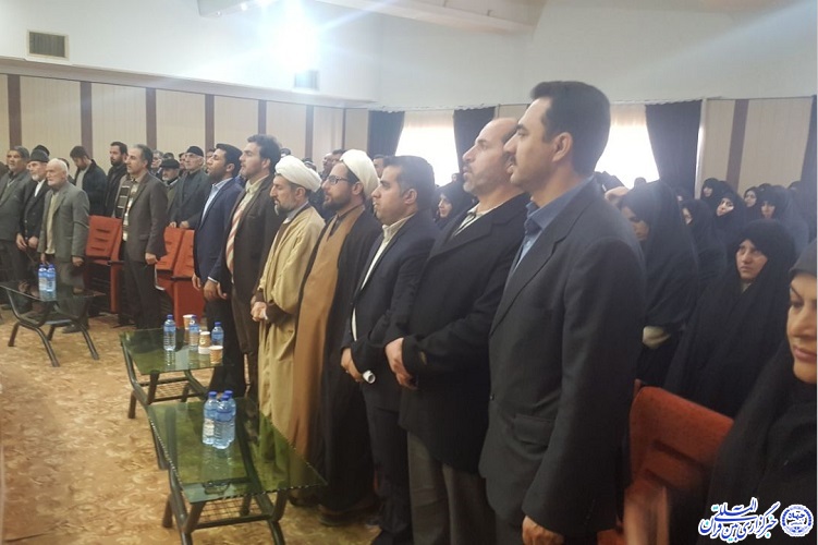فعالان قرآنی شهرستان کنگاور تجلیل شدند