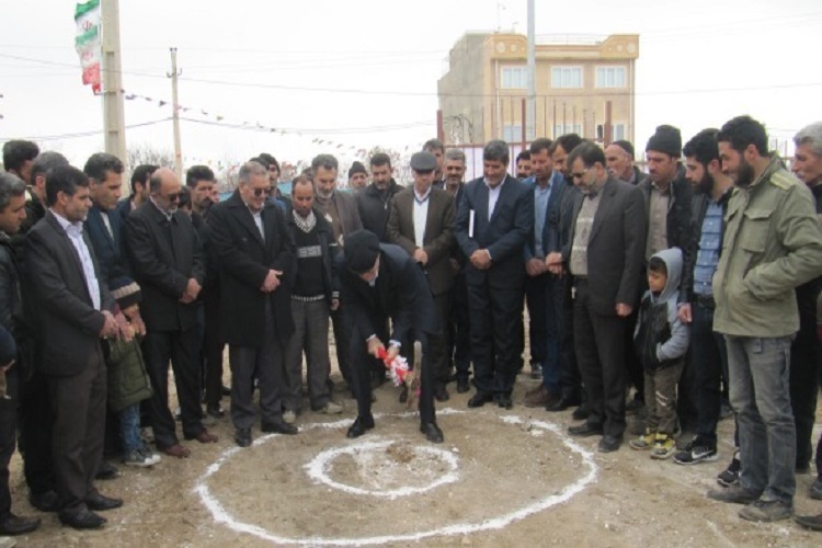کلنگ&zwnj;زنی ساخت مدرسه خیّرساز روستای فنوش&zwnj;آباد ابهر