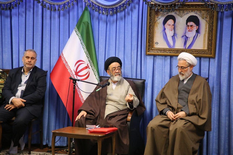 حضور گسترده در راهپیمایی 22 بهمن عظمت انقلاب به نمایش گذاشته میشود حضور گسترده در راهپیمایی 22 بهمن عظمت انقلاب به نمایش گذاشته میشود