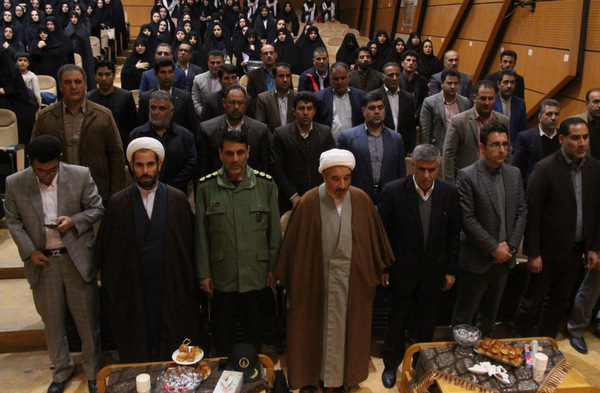 برگزاری همایش تجلیل از &laquo;بانوان فاطمی و انقلابی&raquo; در کوهدشت