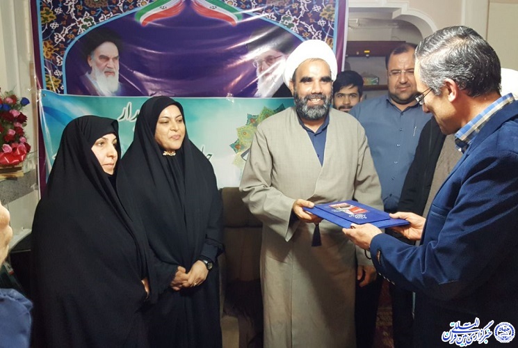 دیدار جامعه قرآنی کنگاور با امام جمعه این شهرستان دیدار جامعه قرآنی کنگاور با امام جمعه این شهرستان