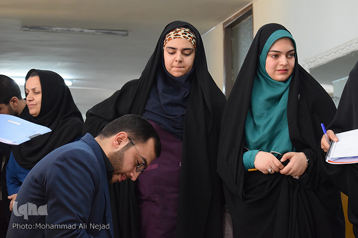 بازدید دبیرکل اتحادیه انجمن&zwnj;های اسلامی از نمایشگاه مدرسه فرهنگیان خرم&zwnj;آباد