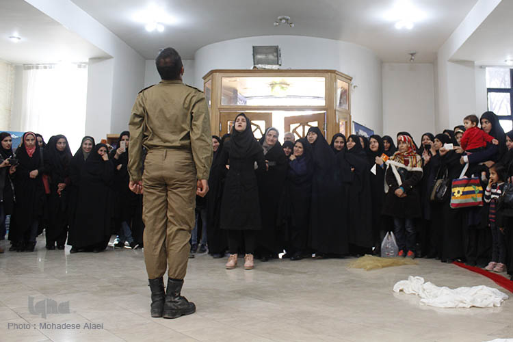 بازدید دانشجویان جهاد دانشگاهی از نگارستان امام خمینی بازدید دانشجویان جهاد دانشگاهی از نگارستان امام خمینی