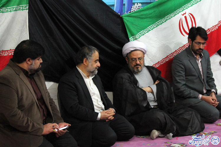 عکس/تجلیل از حفاظ برتر کلاسهای امامزاده جعفر (ع) یزد عکس/تجلیل از حفاظ برتر کلاسهای امامزاده جعفر (ع) یزد