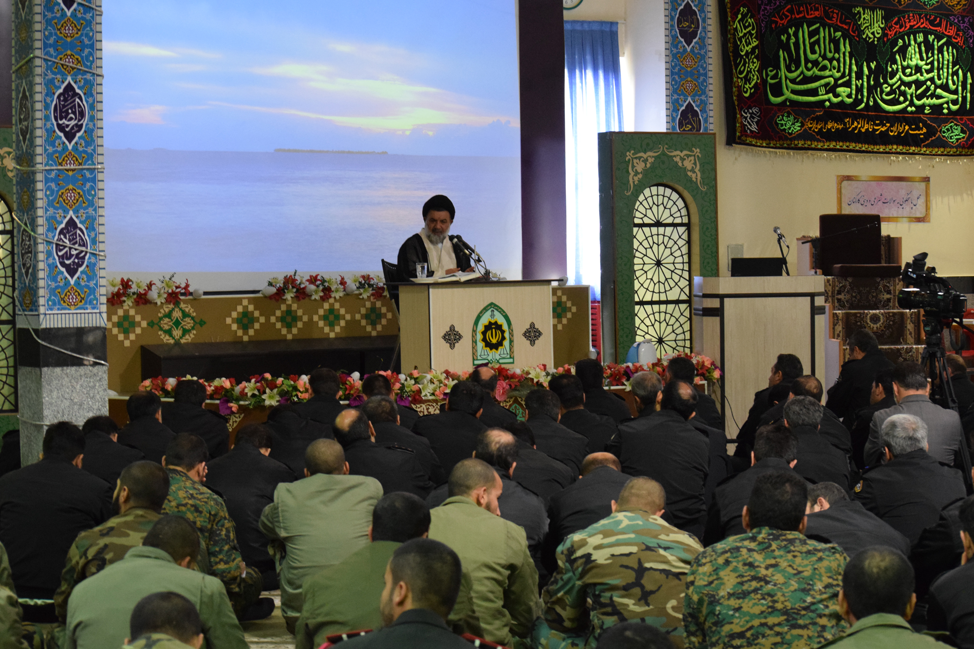 نیروی انتظامی لرستان میزبان برنامه تفسیر قرآن آیتالله میرعمادی نیروی انتظامی لرستان میزبان برنامه تفسیر قرآن آیتالله میرعمادی