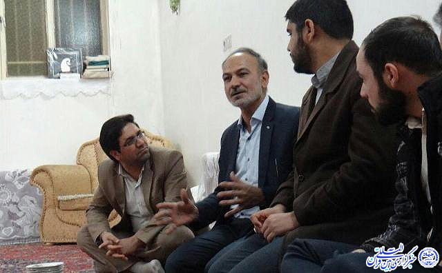 گزارش تصویری/دیدار دانشجویان دانشکده قرآنی میبد با خانواده شهیدرضوانی