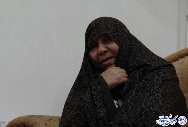 گزارش تصویری/دیدار دانشجویان دانشکده قرآنی میبد با خانواده شهیدرضوانی
