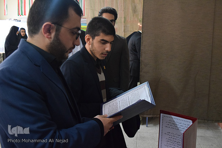برپایی نمایشگاه «مدرسه انقلاب» در مدرسه الزهرا(س)خرمآباد برپایی نمایشگاه «مدرسه انقلاب» در مدرسه الزهرا(س)خرمآباد