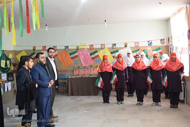 برپایی نمایشگاه «مدرسه انقلاب» در مدرسه الزهرا(س)خرمآباد برپایی نمایشگاه «مدرسه انقلاب» در مدرسه الزهرا(س)خرمآباد