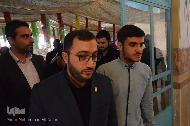 برپایی نمایشگاه &laquo;مدرسه انقلاب&raquo; در مدرسه شاهد خرم&zwnj;آباد