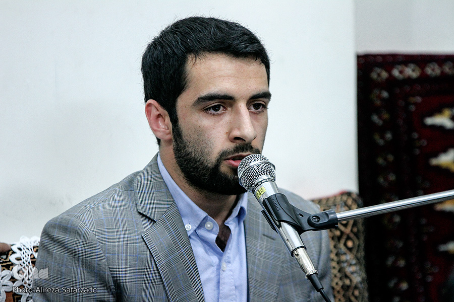 تلاوت آیاتی از سوره یس با صدای هادی اسفیدانی