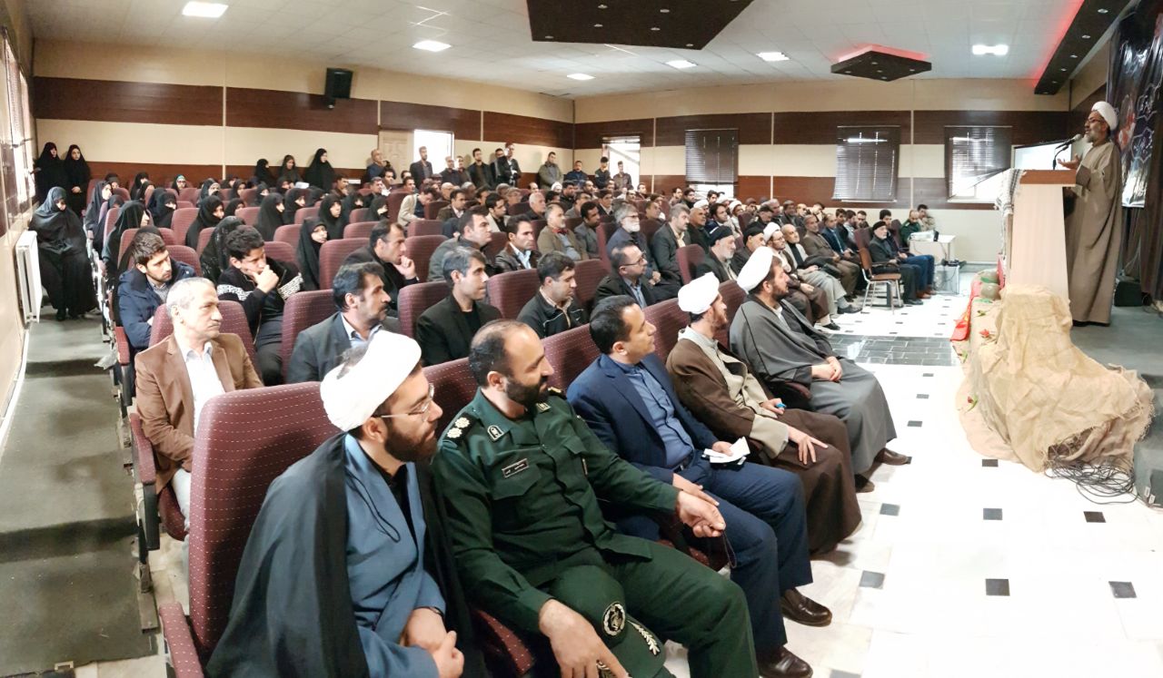 یادواره شهدای مداح شهرستان هرسین برگزار شد