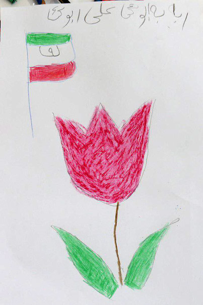 ادای احترام کودکان مهریزی به مقام شامخ شهدا