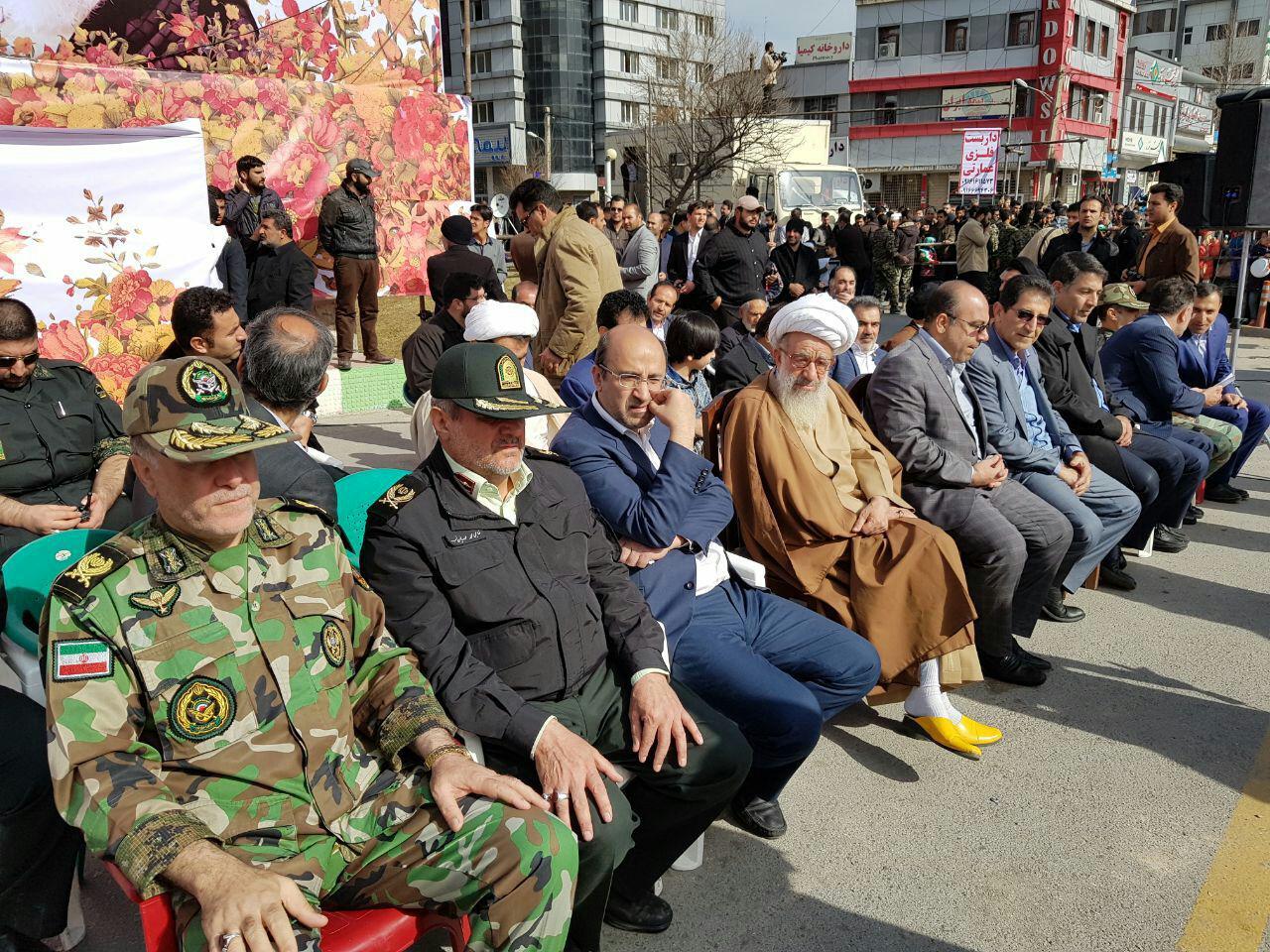 آغاز راهپیمایی یومالله 22 بهمن در شهرهای لرستان + عکس آغاز راهپیمایی یومالله 22 بهمن در شهرهای لرستان + عکس