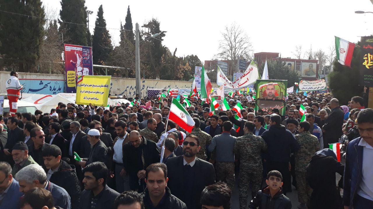 آغاز راهپیمایی یومالله 22 بهمن در شهرهای لرستان + عکس آغاز راهپیمایی یومالله 22 بهمن در شهرهای لرستان + عکس