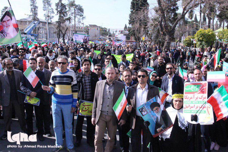 خروش دوباره ملت در جشن انقلاب/ خلق حماسه «تماشایی» در راهپیمایی 22 بهمن خروش دوباره ملت در جشن انقلاب/ خلق حماسه «تماشایی» در راهپیمایی 22 بهمن