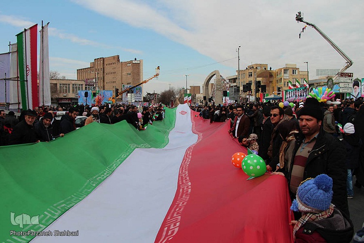 طنین فریاد «مرگ بر آمریکا» در راهپیمایی 22 بهمن آذربایجانشرقی + تصاویر طنین فریاد «مرگ بر آمریکا» در راهپیمایی 22 بهمن آذربایجانشرقی + تصاویر