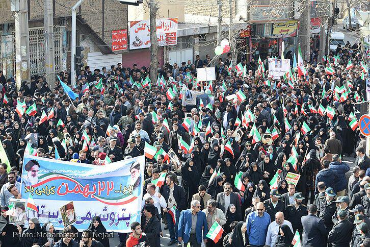 گزارش تصویری راهپیمایی یوم&zwnj;الله 22 بهمن در خرم&zwnj;آباد