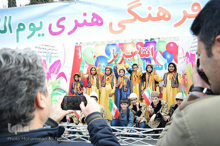 گزارش تصویری راهپیمایی یوم&zwnj;الله 22 بهمن در خرم&zwnj;آباد