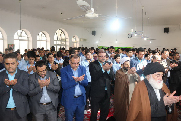گزارش تصویری محفل انس با قرآن با تلاوت شاکرنژاد